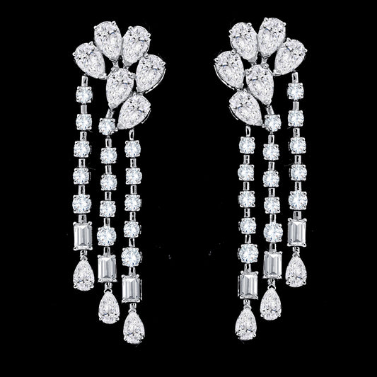 4.49 CTW Lab Grown Diamond Chandelier Drop Earrings in 14K Gold, fine jewellery by Luster d'Anvers, Antwerp