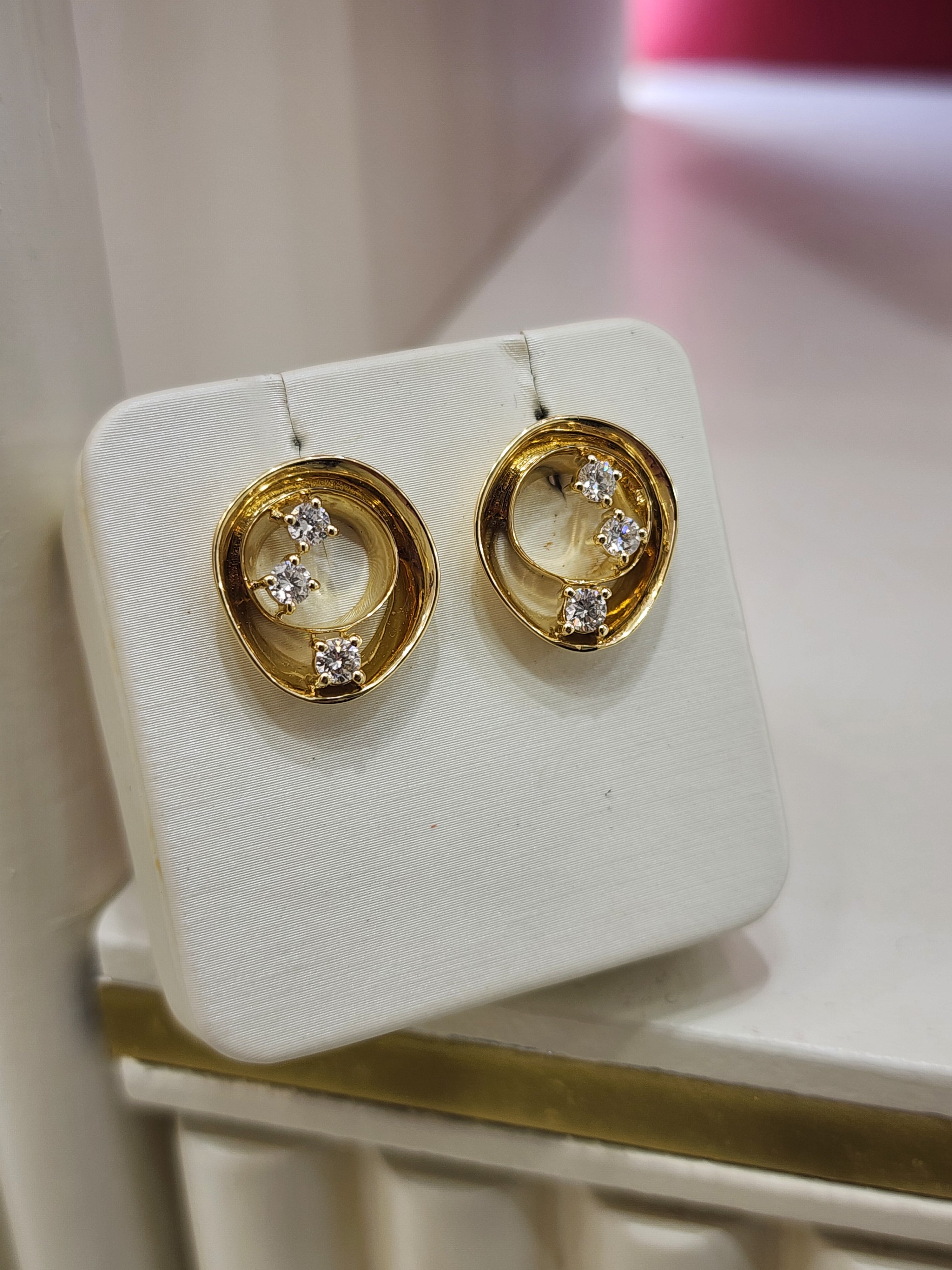 14K White Gold Round Cut Lab-Grown Diamond Earrings – 0.82 CT