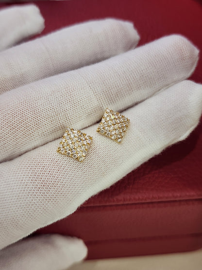 14K Yellow Gold Round Cut Diamond Earrings – 0.71 CT